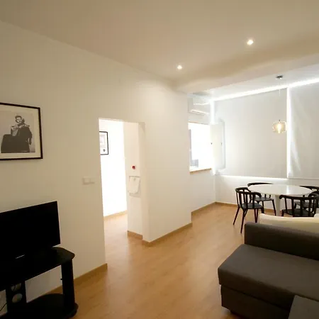 Domus 74 By Amcf Apartment